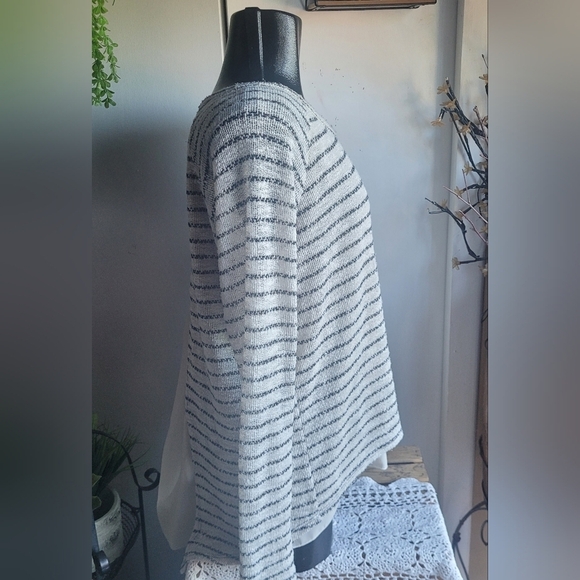 Suzy Shier Cream and Black Striped Long Sleeve Top M - Picture 5 of 6